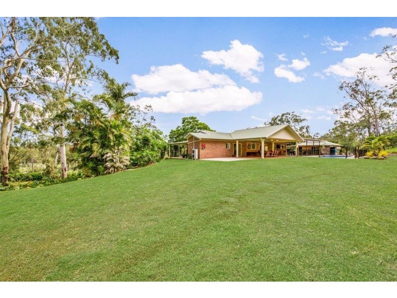 72 Williams Road, Burua QLD 4680