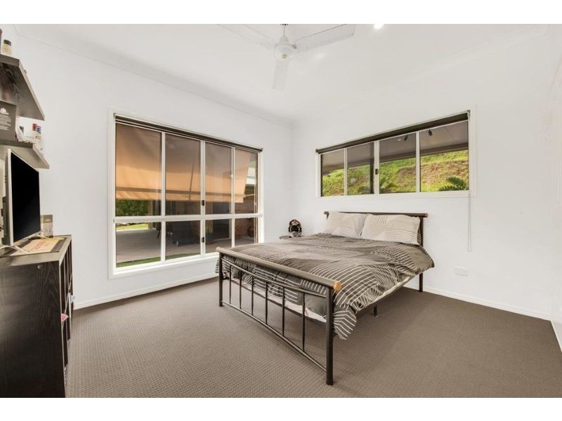 72 Williams Road, Burua QLD 4680