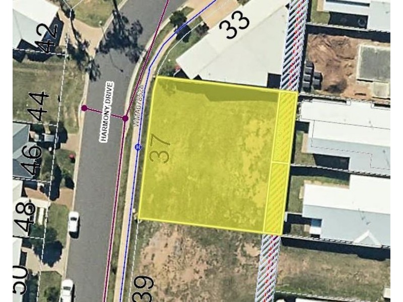 37 Harmony Drive, Clinton QLD 4680