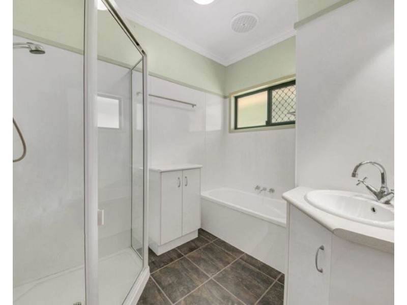 6 Mount Beecher Drive, Beecher QLD 4680