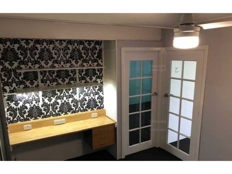 46 Ferguson Street, West Gladstone QLD 4680