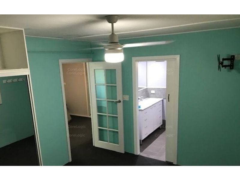 46 Ferguson Street, West Gladstone QLD 4680