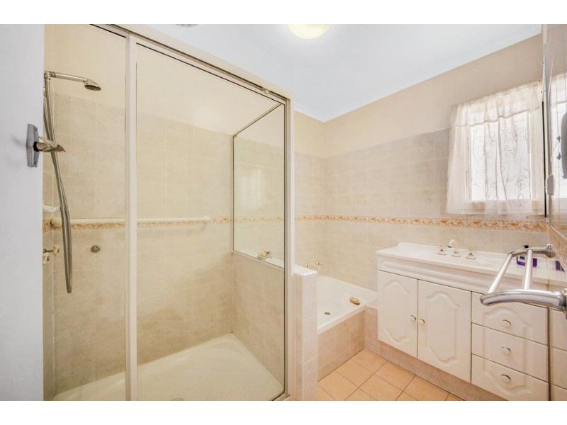38 Boles Street, West Gladstone QLD 4680