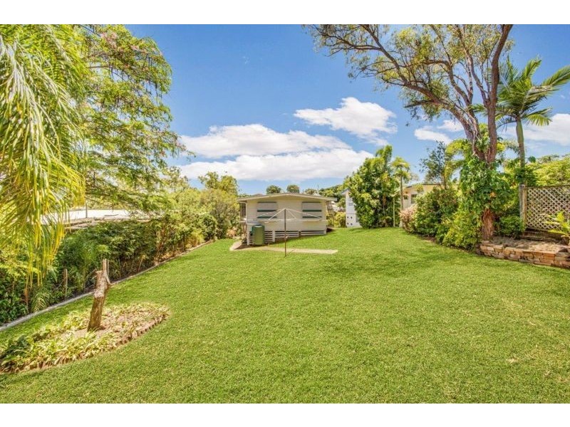38 Boles Street, West Gladstone QLD 4680