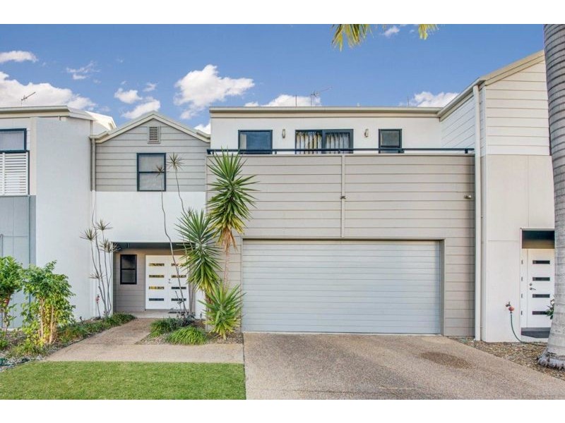 4/1 Michel Place, Telina QLD 4680