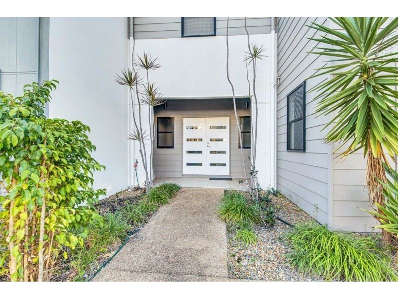 4/1 Michel Place, Telina QLD 4680