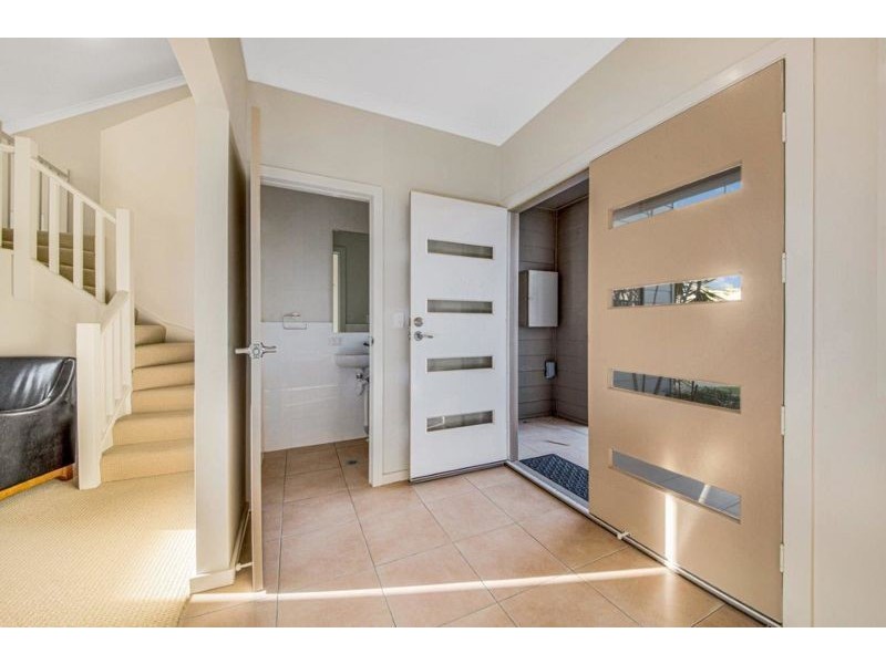 4/1 Michel Place, Telina QLD 4680