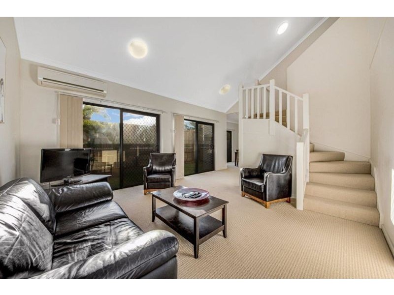 4/1 Michel Place, Telina QLD 4680