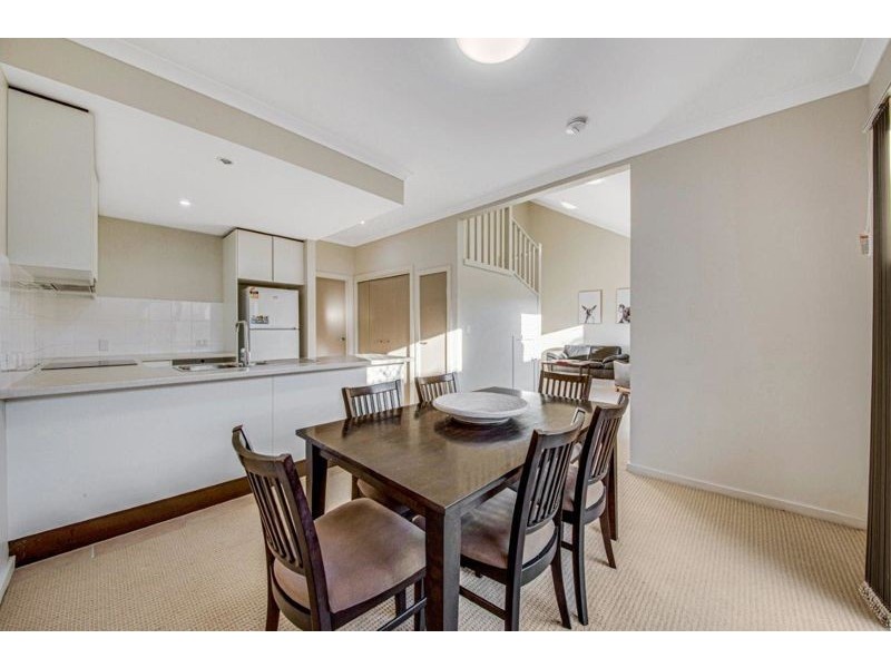 4/1 Michel Place, Telina QLD 4680