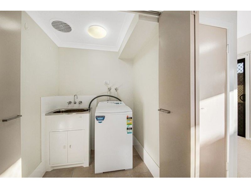 4/1 Michel Place, Telina QLD 4680