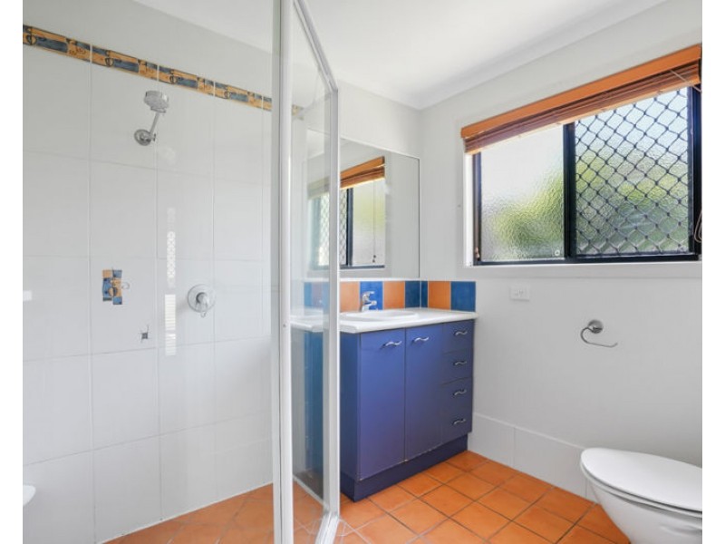 12 Leonie Court, New Auckland QLD 4680