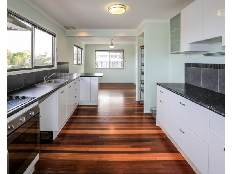 10 Hibiscus Avenue, Sun Valley QLD 4680