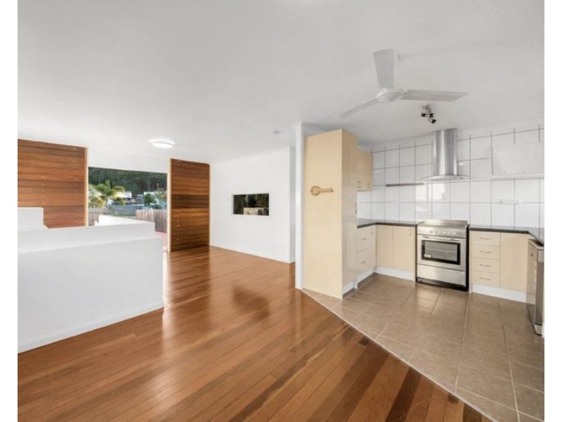 96 Elizabeth Street, South Gladstone QLD 4680