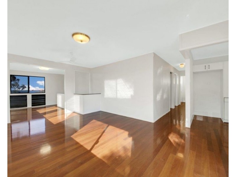 68 Sutton Street, Barney Point QLD 4680