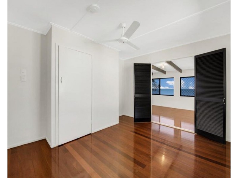 68 Sutton Street, Barney Point QLD 4680