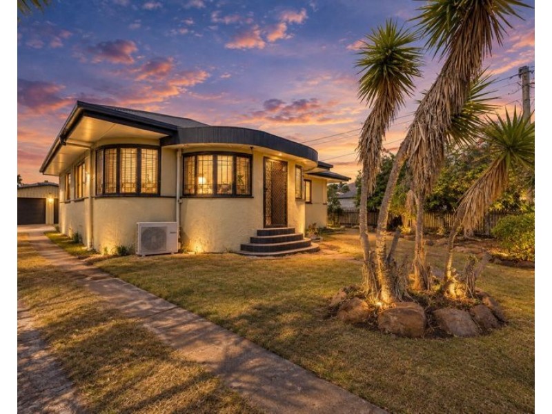11 Pier Street, South Gladstone QLD 4680
