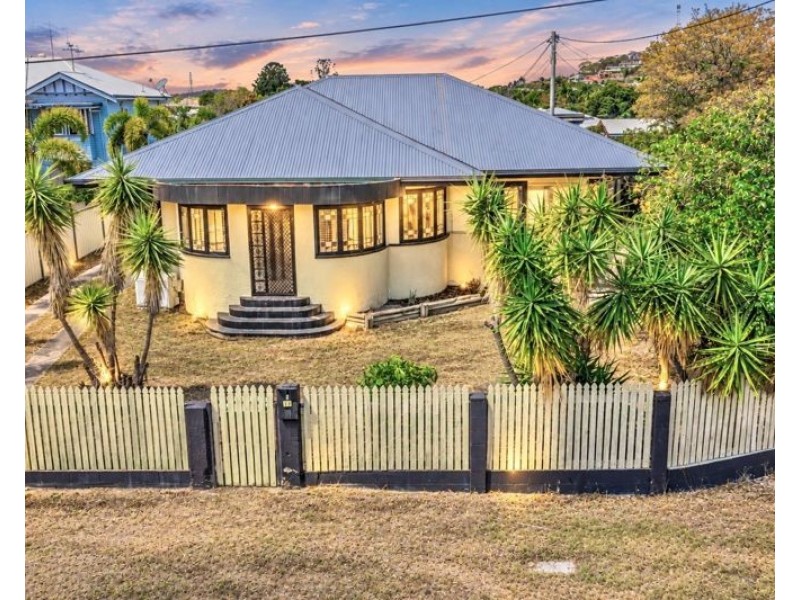 11 Pier Street, South Gladstone QLD 4680