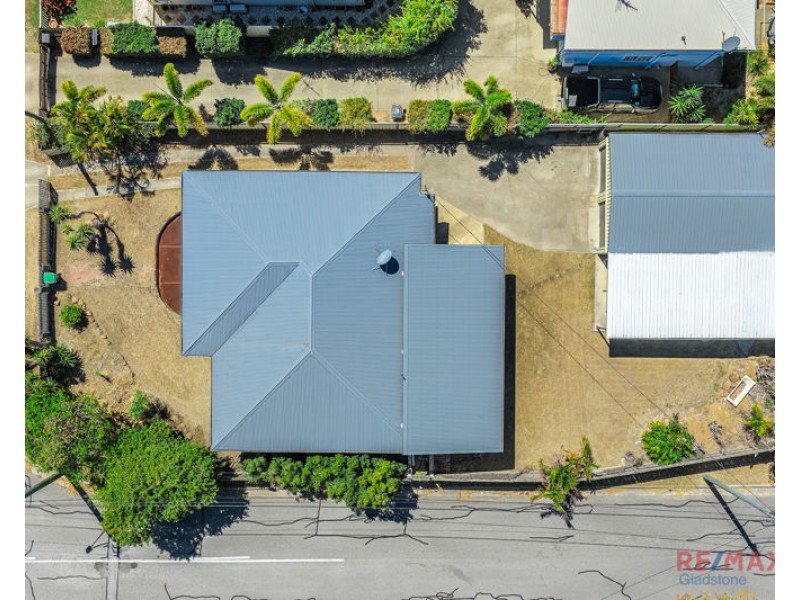 11 Pier Street, South Gladstone QLD 4680