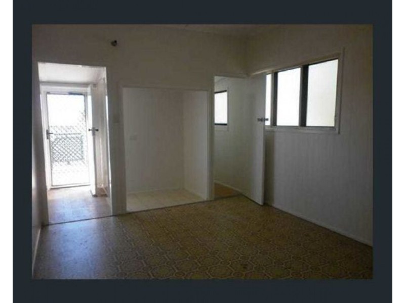 264 AUCKLAND STREET, Gladstone QLD 4680