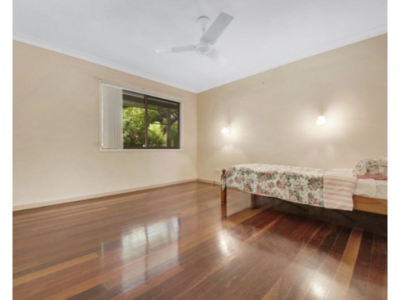 19 Bembooka Close, Glen Eden QLD 4680