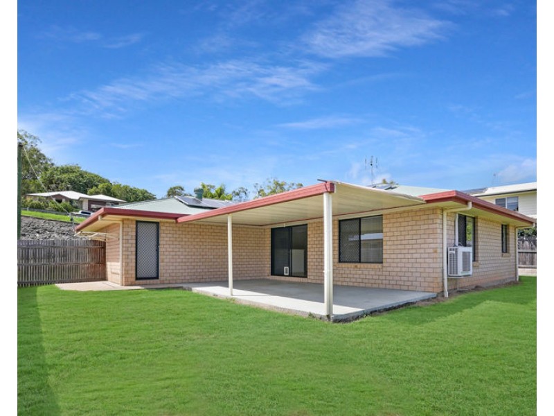 24 Flounder Crescent, Toolooa QLD 4680