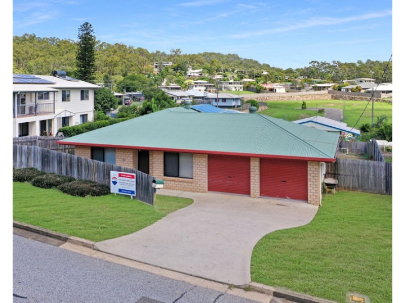 24 Flounder Crescent, Toolooa QLD 4680