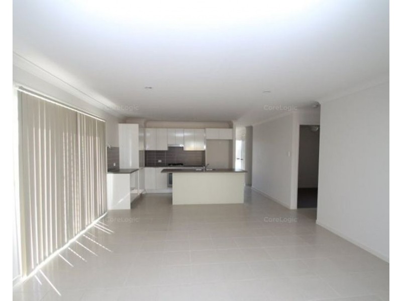 6 Namadgi Terrace, New Auckland QLD 4680
