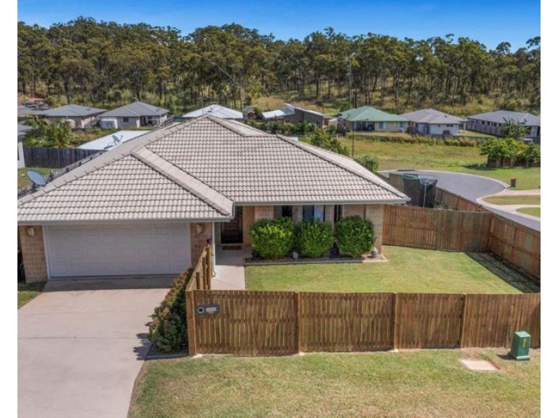 5 Takoko Place, Kirkwood QLD 4680