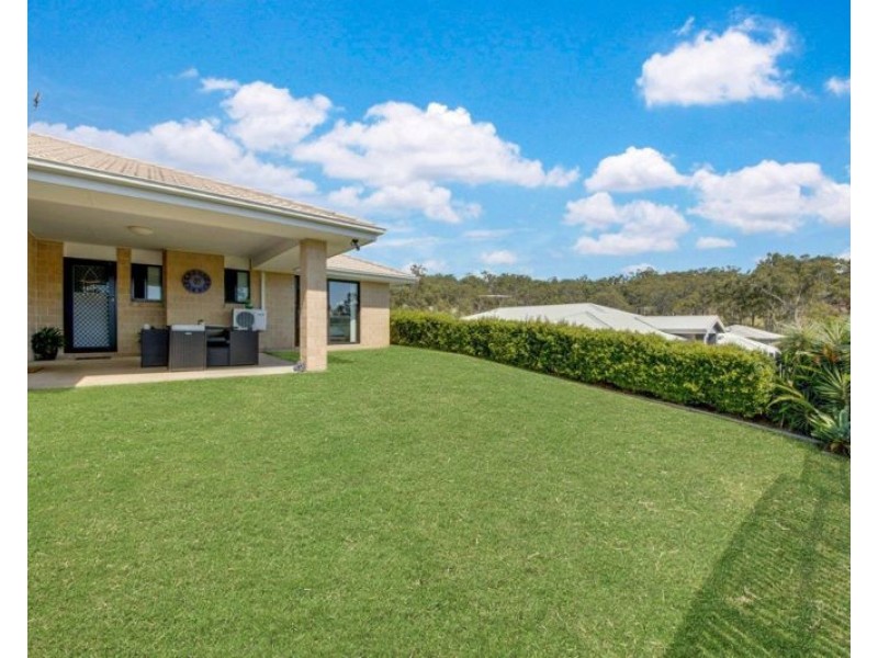 5 Takoko Place, Kirkwood QLD 4680