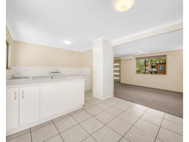 5 Venus Street, Telina QLD 4680