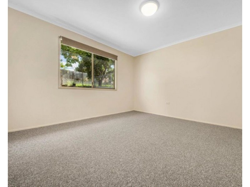 5 Venus Street, Telina QLD 4680