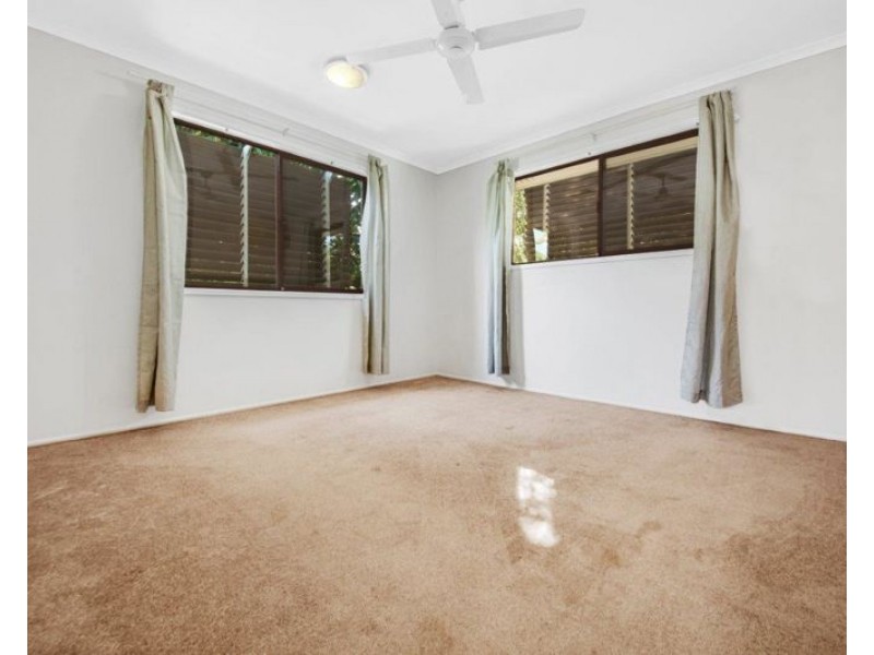 3 Bellemere Court, Boyne Island QLD 4680