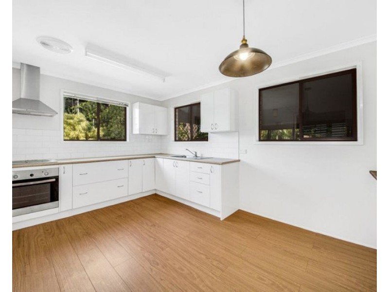 3 Bellemere Court, Boyne Island QLD 4680