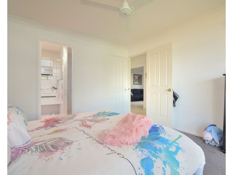 67 Emmadale Drive, New Auckland QLD 4680