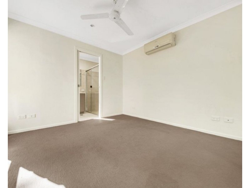 21 Skyline Drive, New Auckland QLD 4680