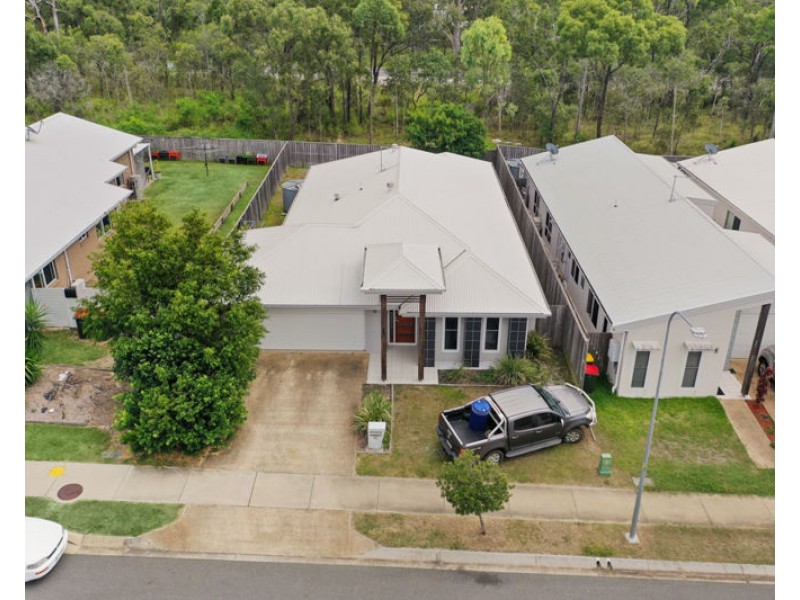 18 Valhalla Street, Clinton QLD 4680
