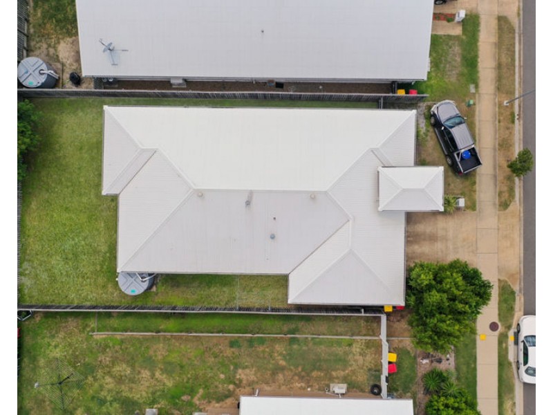 18 Valhalla Street, Clinton QLD 4680