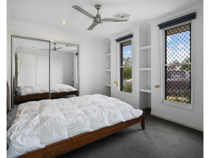 18 Valhalla Street, Clinton QLD 4680