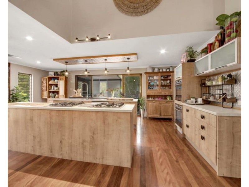 7B Covill Court, Telina QLD 4680