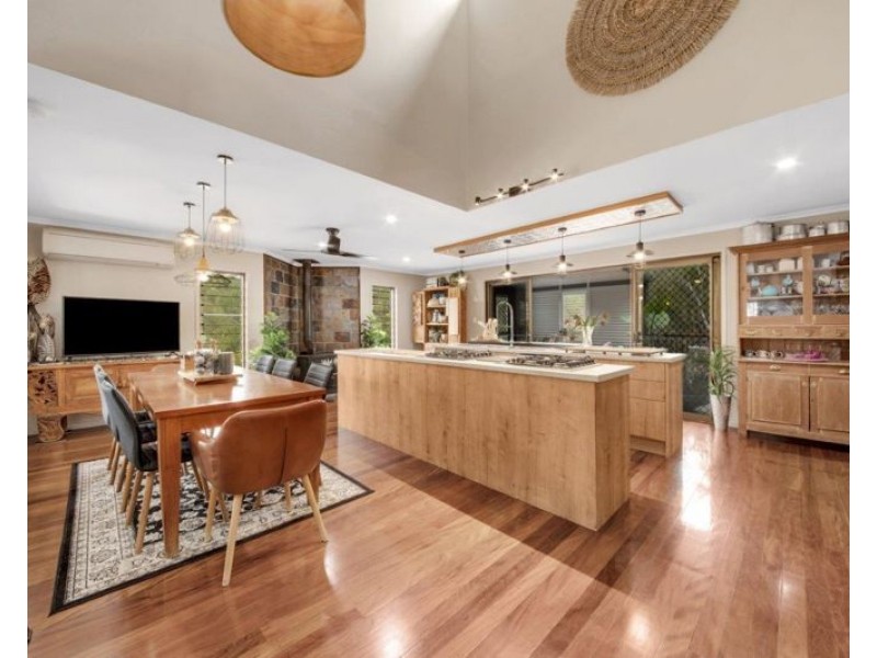 7B Covill Court, Telina QLD 4680