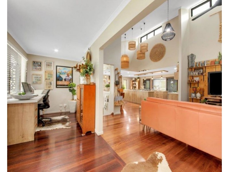 7B Covill Court, Telina QLD 4680