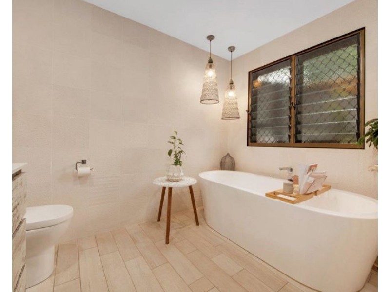 7B Covill Court, Telina QLD 4680