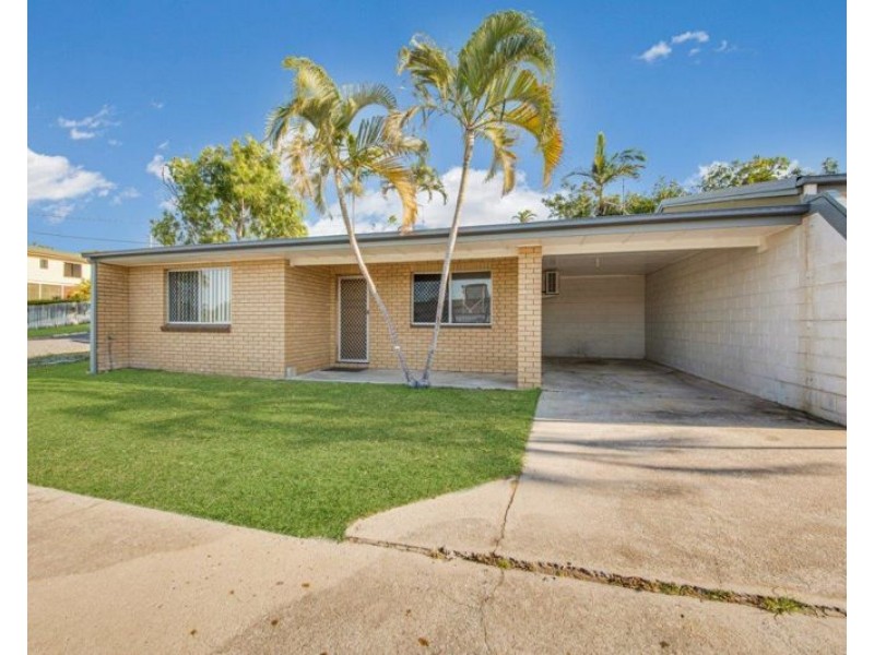 1 & 2 / 6 Fitzroy Avenue, Clinton QLD 4680