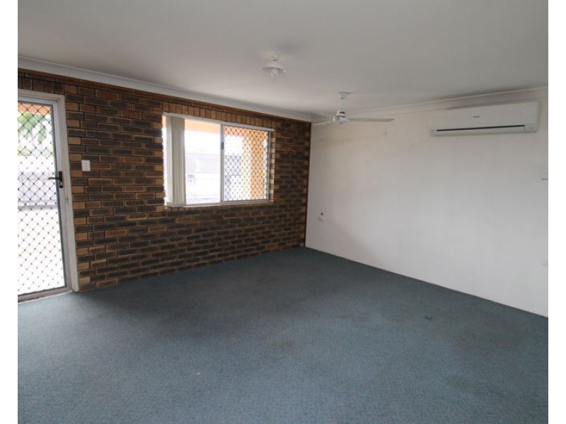 1 & 2 / 6 Fitzroy Avenue, Clinton QLD 4680
