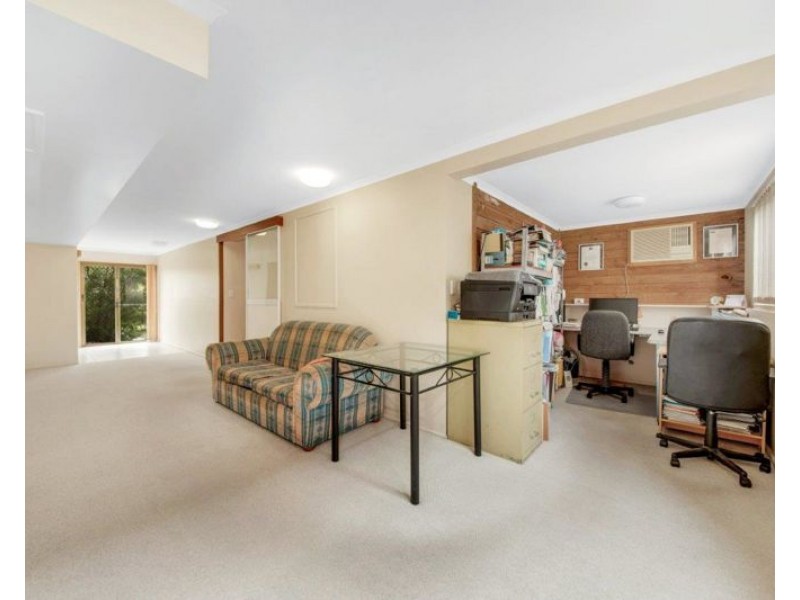 81 Shaw Street, New Auckland QLD 4680