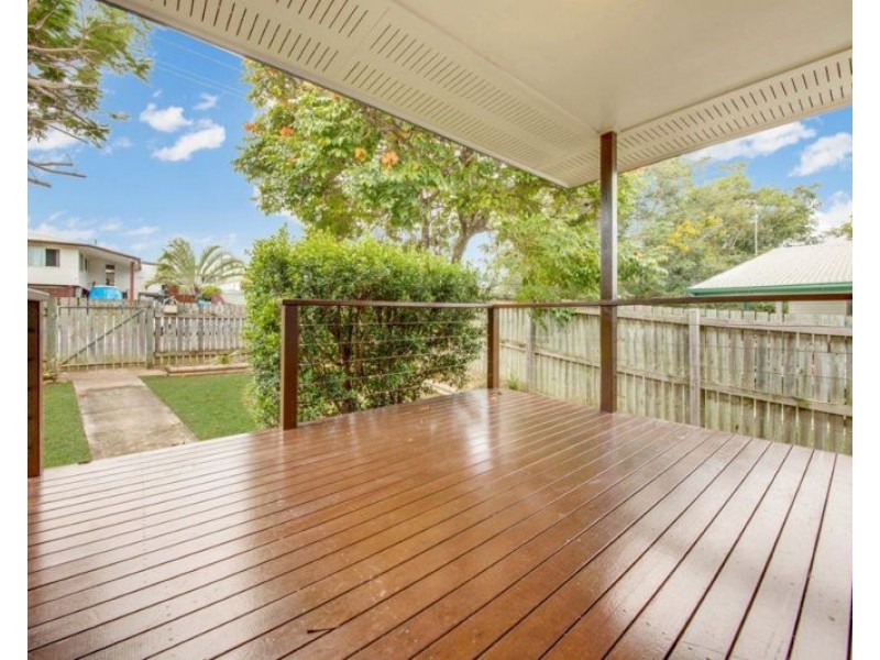 12 Dalton Street, Clinton QLD 4680