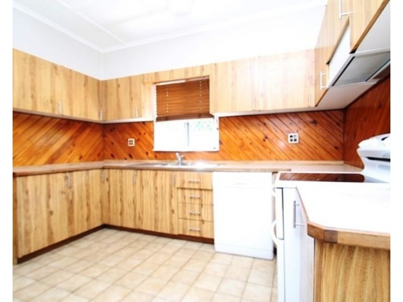 15 Kellett Street, West Gladstone QLD 4680