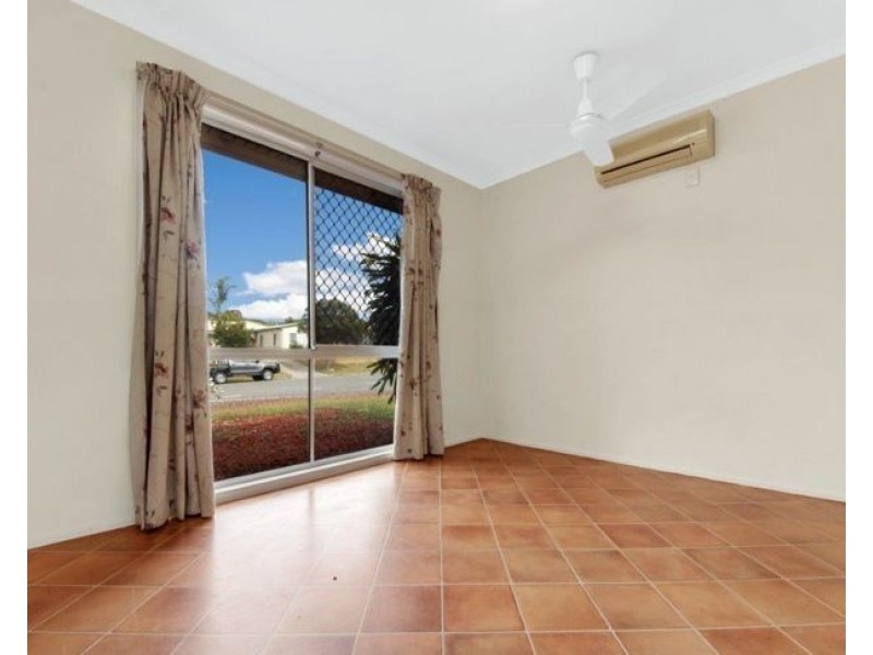322 J Hickey Avenue, Clinton QLD 4680