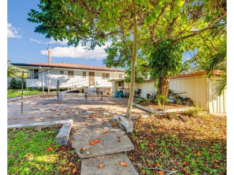 20 Paterson Street, West Gladstone QLD 4680