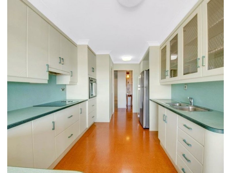 23 Hill Crescent, West Gladstone QLD 4680